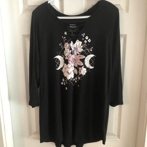 Torrid Black Long Sleeve with Crisscross, Floral and Moon Detailing Size 1